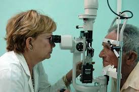 Oftalmología cubana lleva la luz a diversos países